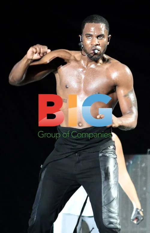 Jason Derulo Performs in Miami
