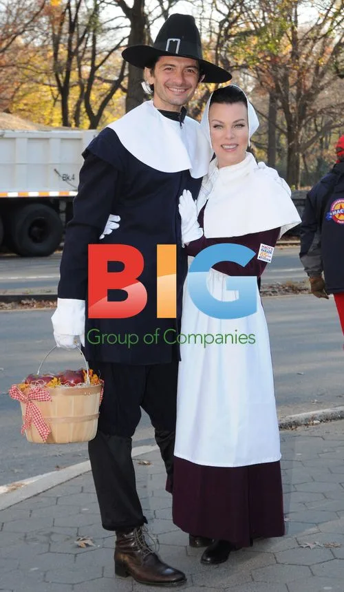 Gabriele Corcos and Debbi Maza at Thanksgiving Parade