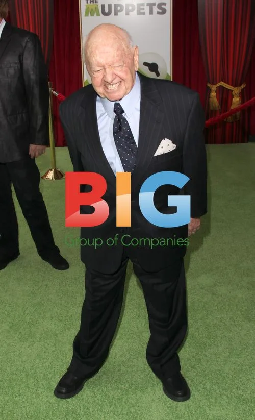 Mickey Rooney at 'The Muppets' Premiere