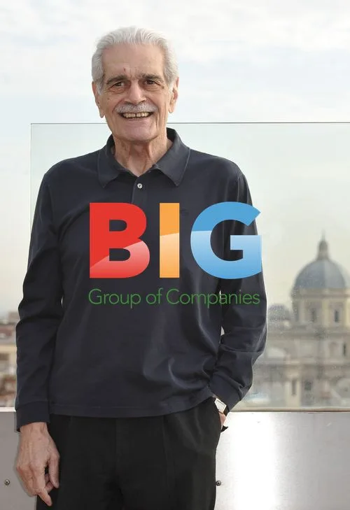 Omar Sharif attends photocall for "The Traveler"