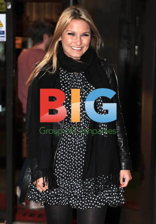 Sam Faiers and Amelia Lily's mom dine in Middlesbrough
