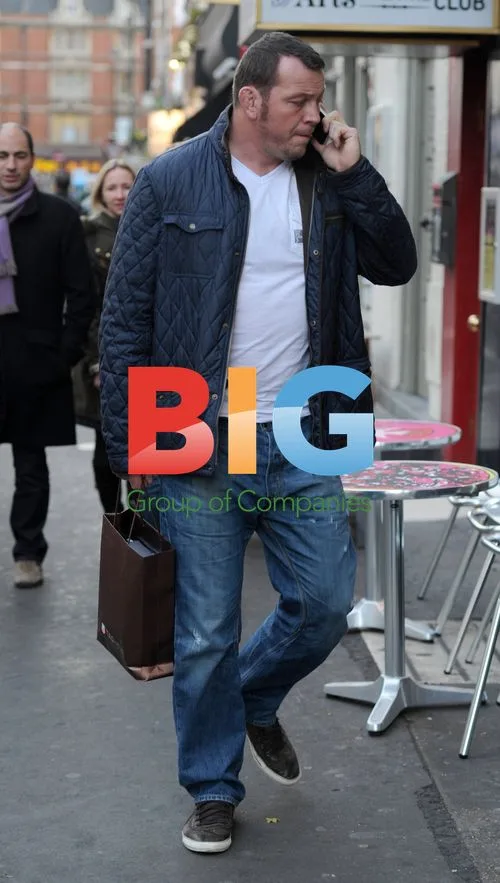 England Rugby Player Steve Thompson Shopping