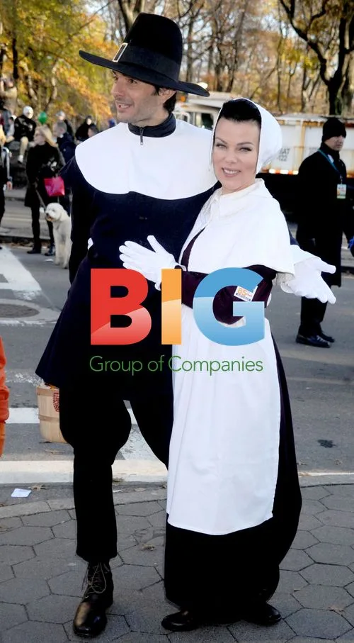Debi Mazar and Gabriele Corcos at Macy's Parade