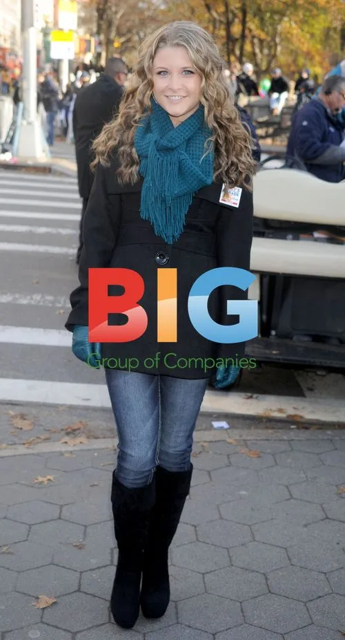Savannah Outen at Macy's Thanksgiving Parade