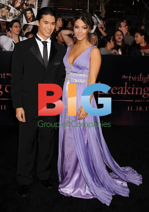 BooBoo and Fivel Stewart at Twilight Premiere