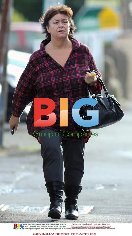 Dawn French Goes Shopping in Cornwall