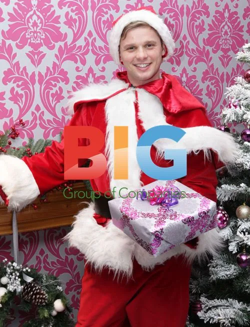 Jeff Brazier as 'Celebrity Santa' for Argos