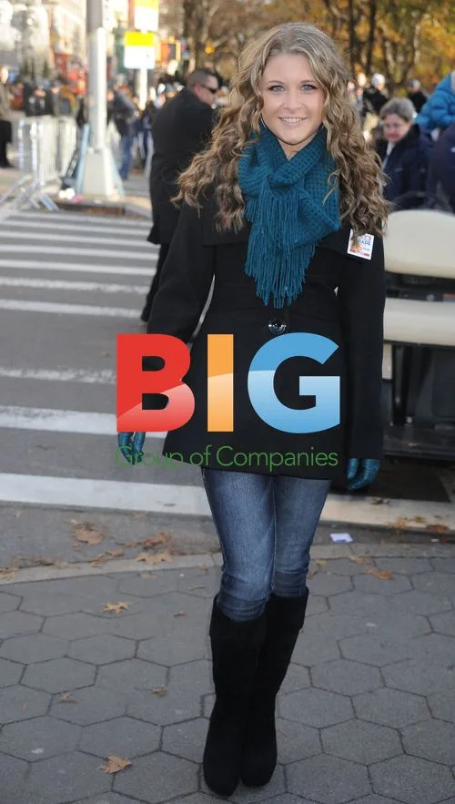 Savannah Outen at Macy's Thanksgiving Parade