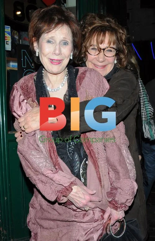 Ruby Wax Out with Husband and Friends