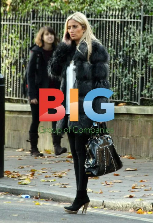 Alex Reid and Chantelle Houghton Leaving Hospital