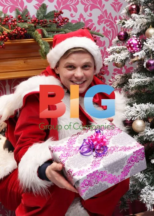 Jeff Brazier as 'Celebrity Santa' for Argos