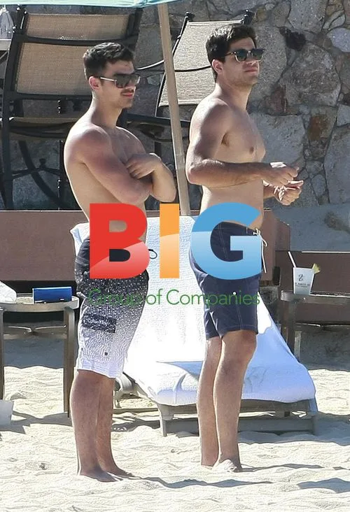 Joe Jonas Enjoys Thanksgiving in Mexico