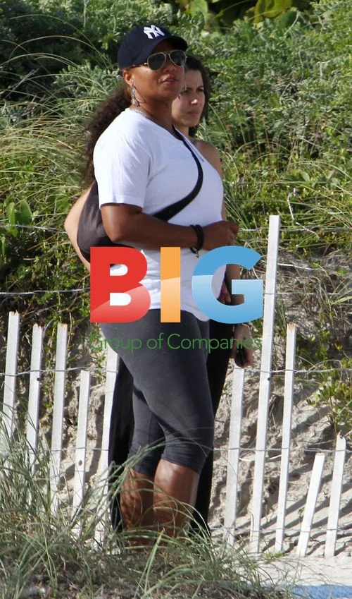 Queen Latifah enjoys Miami day out