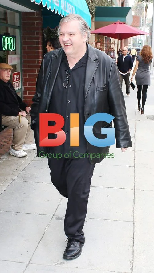 Meatloaf Spotted on Walk in LA