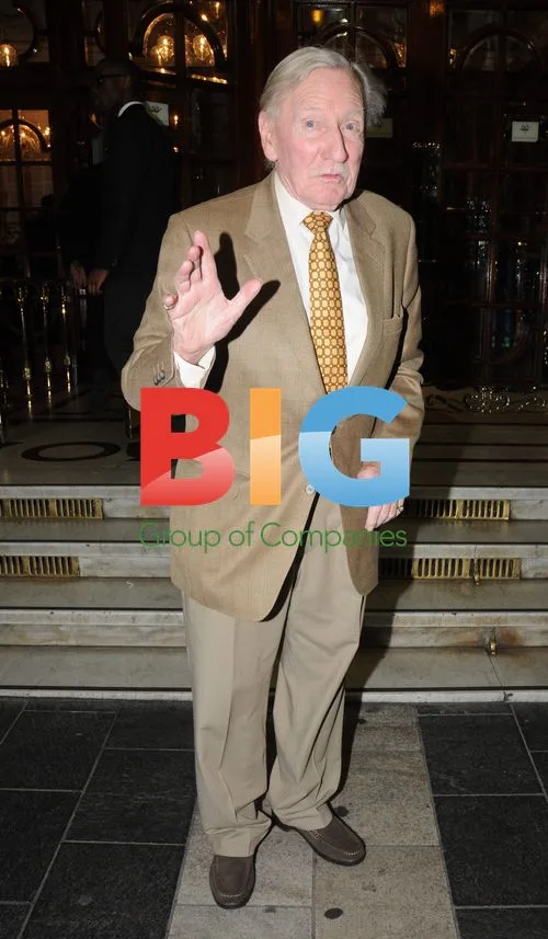 Leslie Phillips at Macmillan Centeray Gala