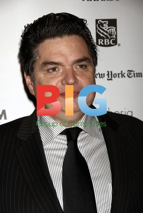 Oliver Platt Arrives at Gotham Awards