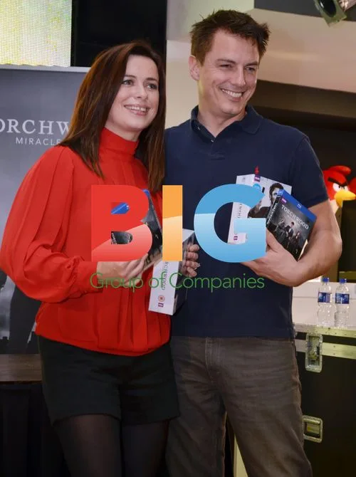 John Barrowman and Eve Myles at Torchwood DVD Signing