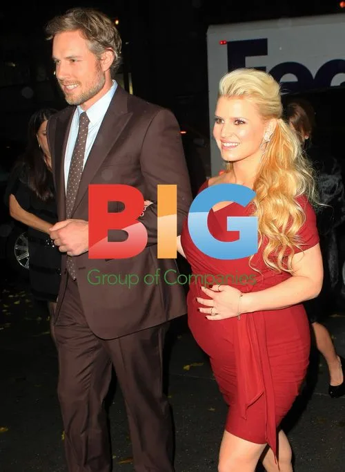Jessica Simpson Pregnant at FFaNY Awards