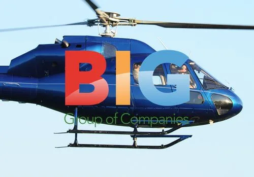 Brad Pitt Leaves by Helicopter