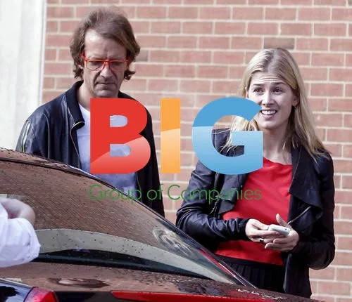 Rosamund Pike Leaving Pittsburgh Hospital