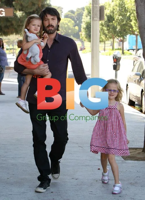 Ben Affleck with Daughters Violet and Seraphina