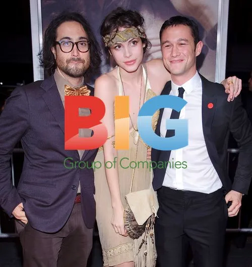 Celebrities Arrive for 50/50 Premiere