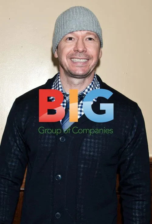 Donnie Wahlberg at McFadden's Pub