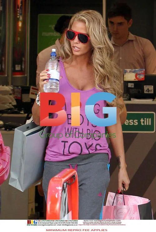 Katie Price Shops in Brighton, UK