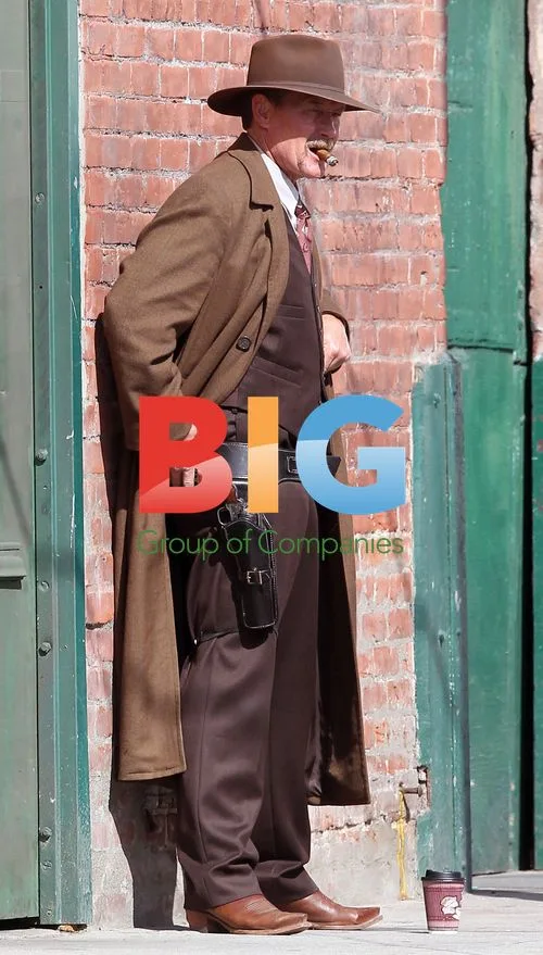 Robert Patrick on 'Gangster Squad' Set