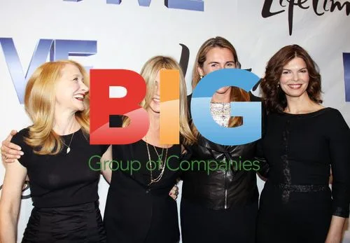 Jeanne Tripplehorn, Jennifer Aniston & Patricia Clarkson at "Five" Screening