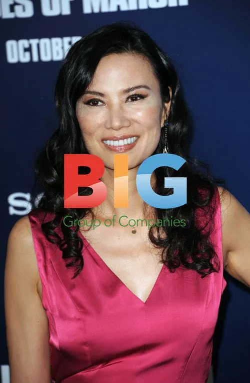 Wendi Deng Murdoch at 'The Ides of March' Premiere