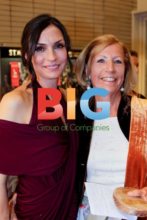 Famke Janssen and sisters at Bringing Out Bobby premiere