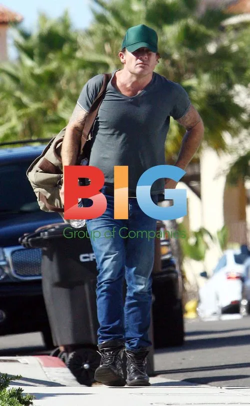 AnnaLynne McCord and Dominic Purcell in Venice