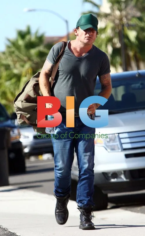 AnnaLynne McCord and Dominic Purcell in Venice