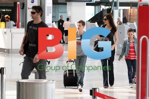 Eric Bana and Family Depart Sydney