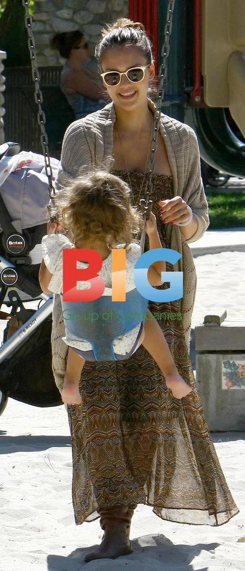 Jessica Alba and Daughter Haven at Park