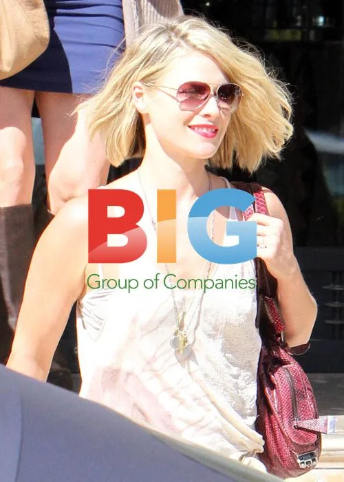 Ali Larter Leaving Barney's in Beverly Hills