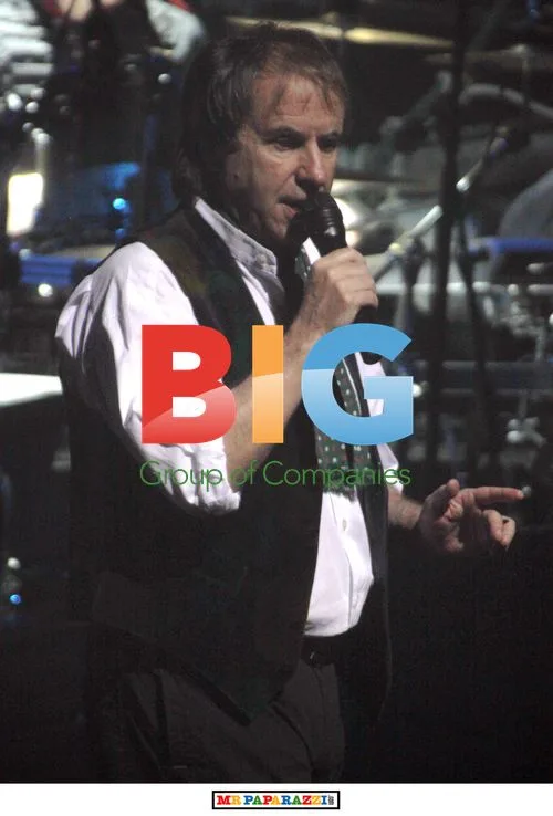 Chris De Burgh Sells Out Liverpool Philharmonic Hall