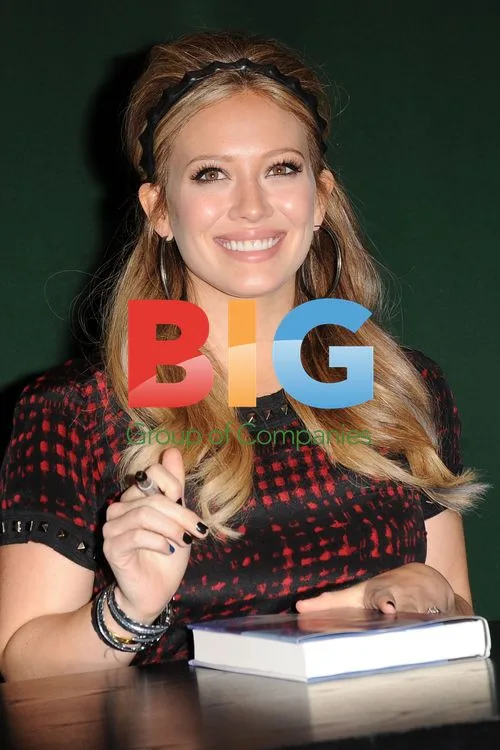 Hilary Duff Book Signing