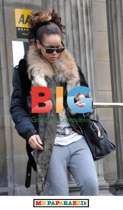 Rihanna Leaves Hotel in Glasgow