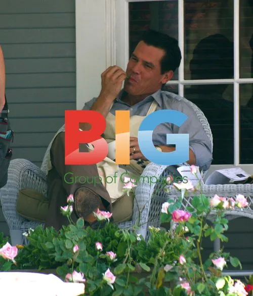 Josh Brolin Filming 'Gangster Squad'