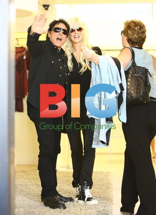Michaele Salahi and Neal Schon Out Shopping