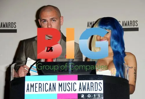 Nicki Minaj and Pitbull at 2011 AMAs Nominees Press Conference