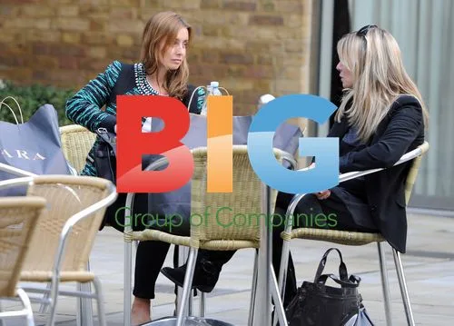 Louise Redknapp Shopping in London