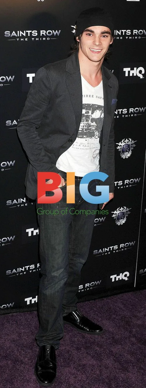 RJ Mitte at "Saints Row: The Third" Premiere