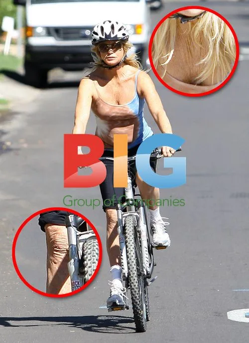 Goldie Hawn Bikes in LA