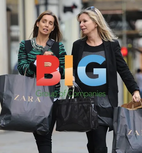 Louise Redknapp Shopping in London