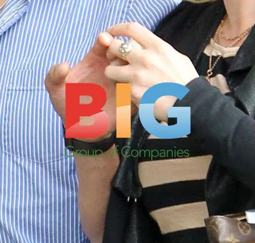 Kate Winslet and Ned Rocknroll Arriving in San Francisco