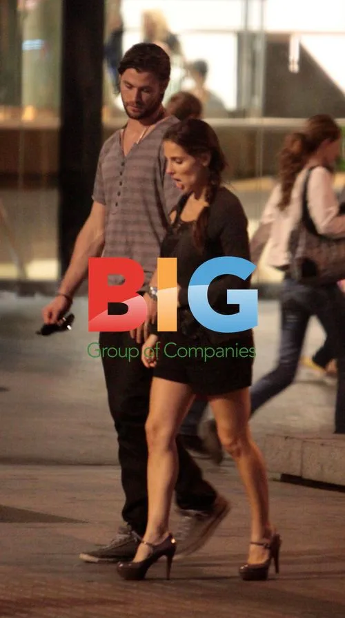 Elsa Pataky and Chris Hemsworth in Barcelona