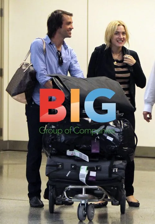 Kate Winslet and Ned Rocknroll at San Francisco Airport